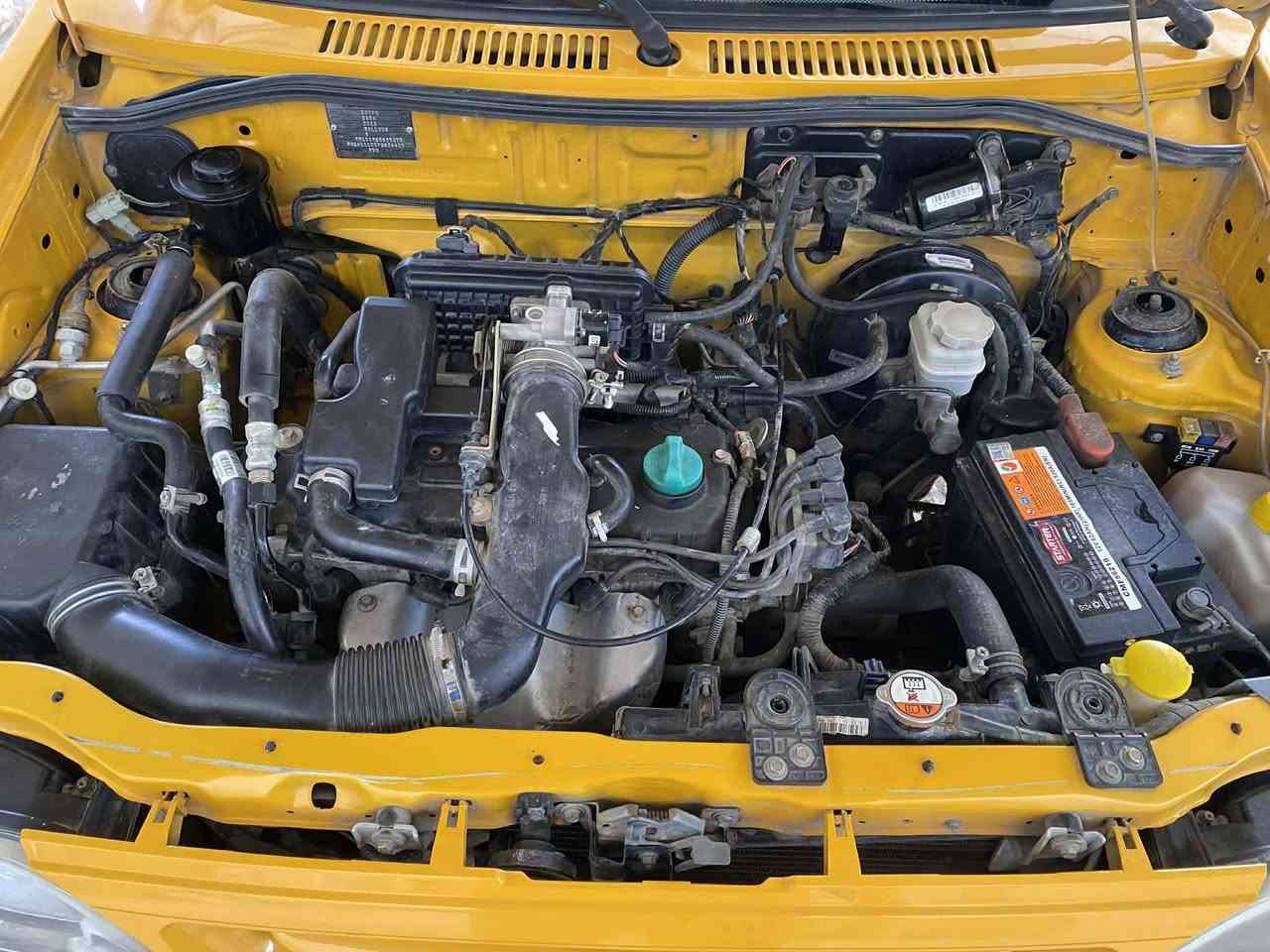 السلام عليكم
للبيع سايبا موديل ٢٣ 
بأسمي تحويل مباشر
مكينه كير شواصي مكفولات 
بيها باب ونص جاملغ خلف السايق بارد
وشويه صبغ بالباب نفسه 
تدفئه تبريد
دوشمه جديدة
رقم انكليزي
ماشيه اقل ال٦٠
السعر (62) وبيها مجال 
*********** واتساب و SIM
مكاني بغداد الرصافة
