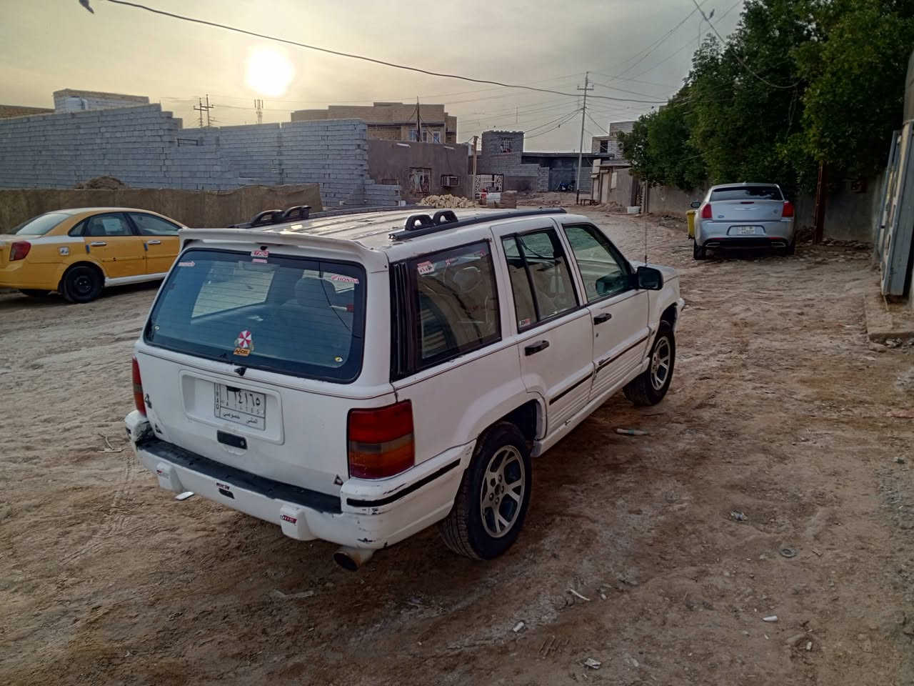 جيب شيروكي مديل 93 جاهزه من طول الطول مكفوله من العيب شرعي وظربه قويه ونقل والكص ترايك وين ما يعجبك مكينه 2500 وكير مكفولات حداديه جديده وطخم تاير جدئد كهربايات كله شغاله دواخل حلو رقم الماني سنويه ال 28 شرط التحويل مصفره(سعره 36 وبيه مجال) مكاني ناصريه مركز ورقمي ‏‪***********‬‏
