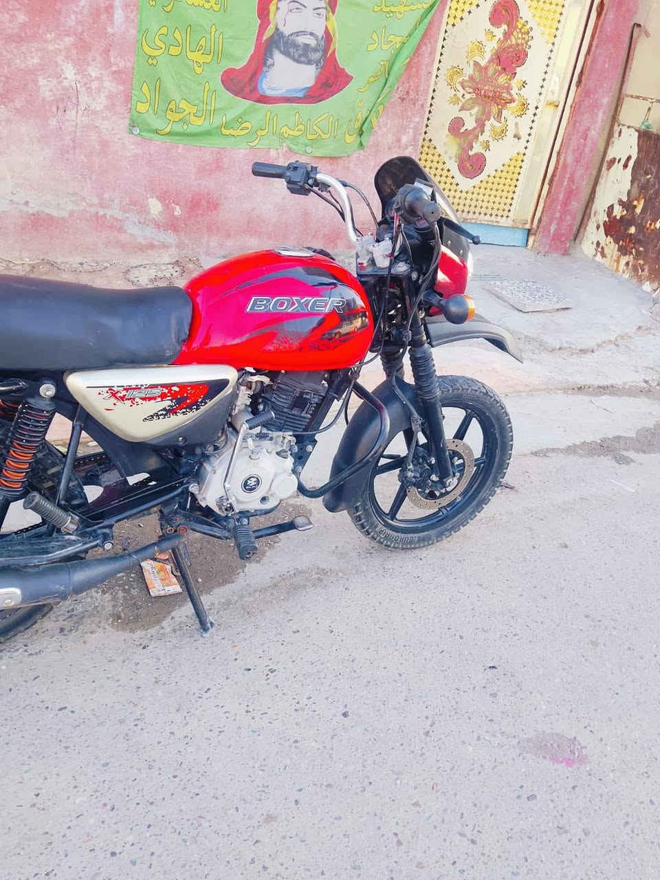 سلام عليكم دراجة بوكسر مو ديل ٢٣ اكفلها من سرقه سعر مليون مكاني سبع قصور بدون اوراق ***********

