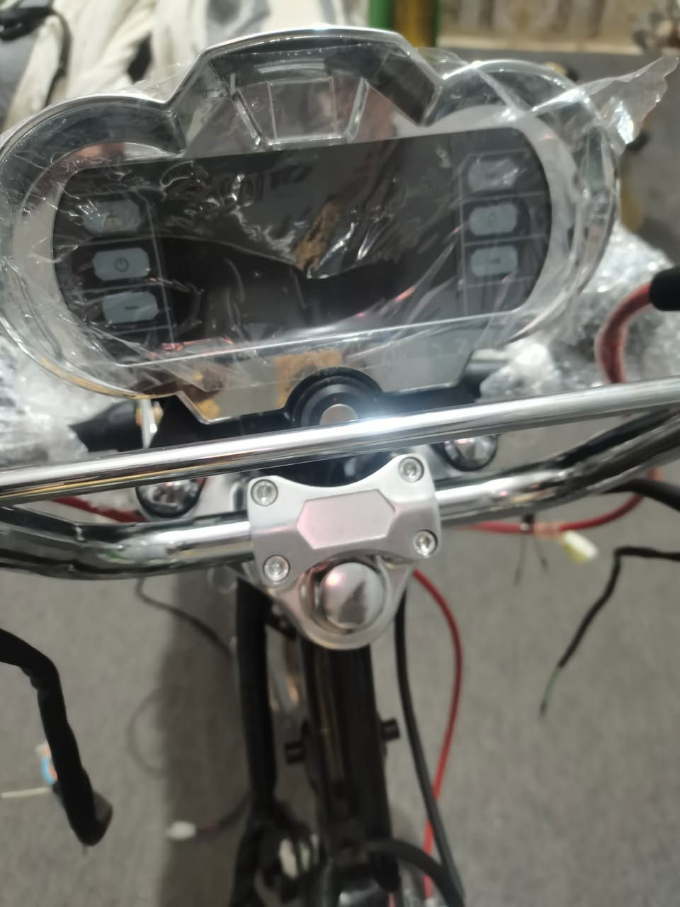 تايكر مديل 26 دراجه سكنر  بعدني جاي اشد بيه ماخذه مليون و 100 رايده 950 وبيه مجال صار عندي ضرف واريد ابيع


**إذا كنت صاحب هذا الإعلان وتريد حذفه لأي سبب، رجاءا أرسل رسالة إلى الدعم الفني**