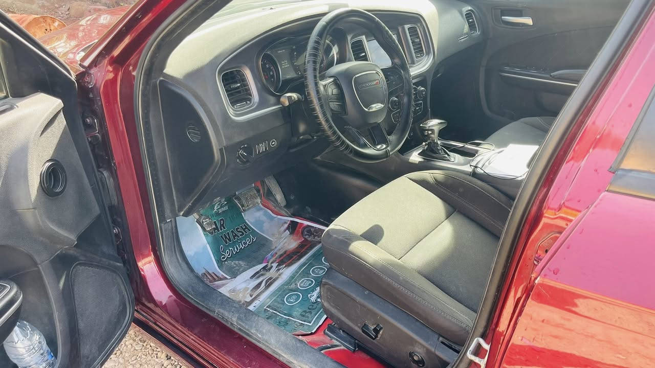 السلام عليكم للبيع موديل ٢٠١٩ السياره بيه صبغ صفحه وبارد بالصندوق السعر ١٧٠ وبيها مجال ////////***********عنوان بابل محاويل
