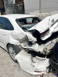 كورلا موديل 24 وارد صيني شكل الخليجي للبيع ع حادثها ماشيه 60 الف تقريب...