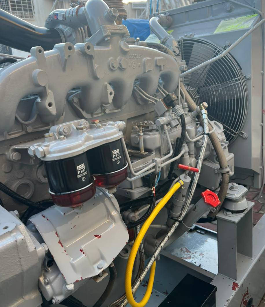 سلام عليكم للبيع مولده بلادي أوربي نوع افيكو حجم 104 شاشه اوتو عدد ساعات التشغيل العمل 8 ساعات فقط 175 كيفي ملاحظة مولده على وضع شركة سعر اتصال على رقم ***********
***********
