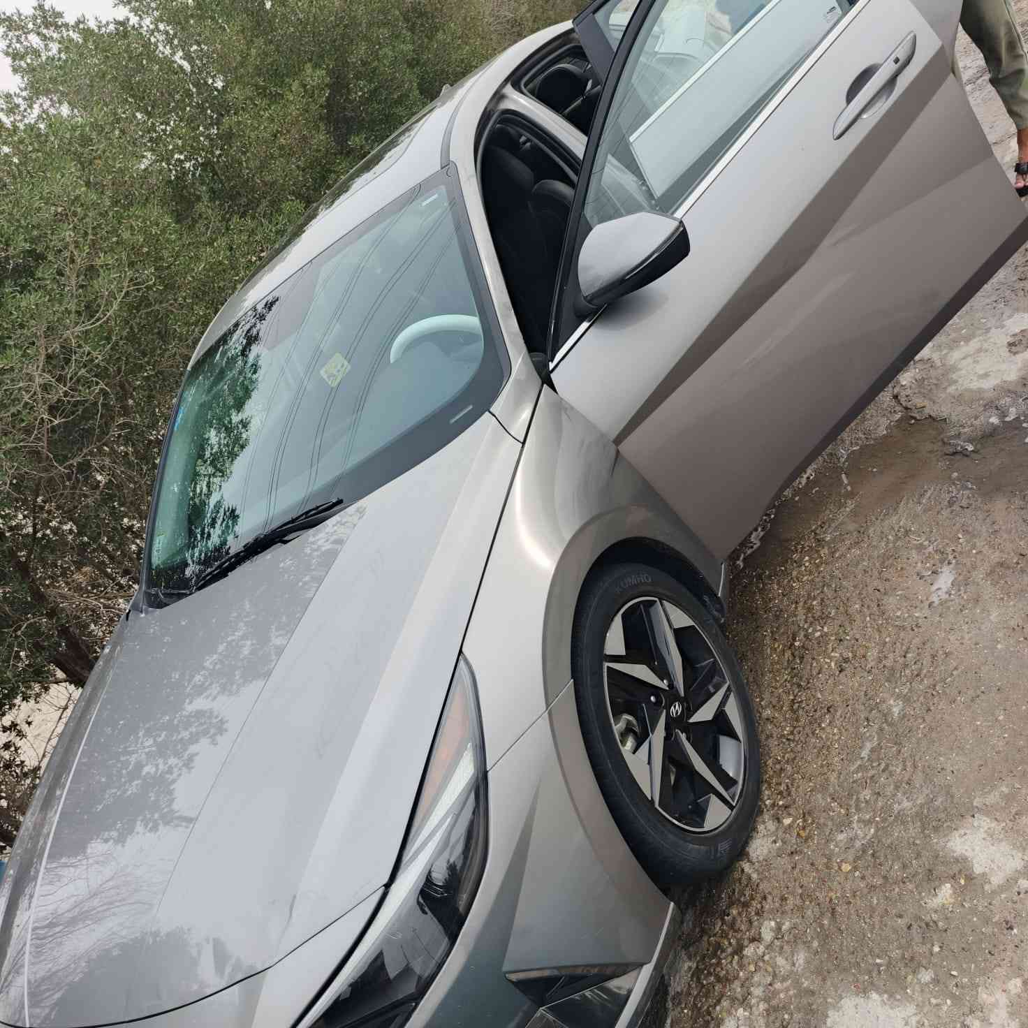 موديل 23 فول لمتدد
مكلف بلنشر 
تفاصيل أكثر ***********
