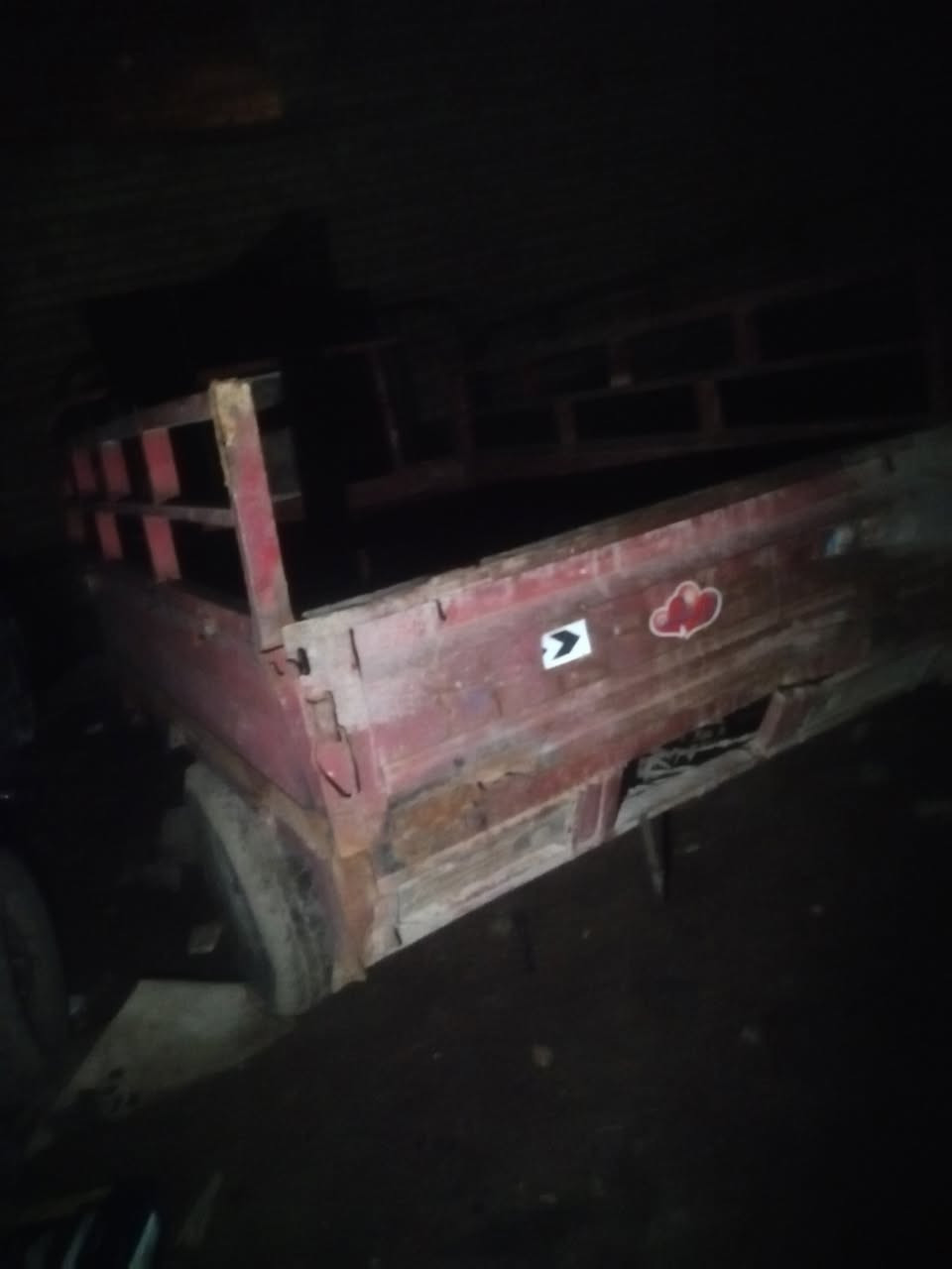 دايوان موديل ١٢ ااوراق اصولية مكينة دايوان ناعمه  سعرها ٦٠٠ نقصها باتري وجعمقة بيها  بداية خرطة  ستوته مالخبزة مكاني  بغداد الحسينية مالراشدية بداية  شارع الحشد


**إذا كنت صاحب هذا الإعلان وتريد حذفه لأي سبب، رجاءا أرسل رسالة إلى الدعم الفني**