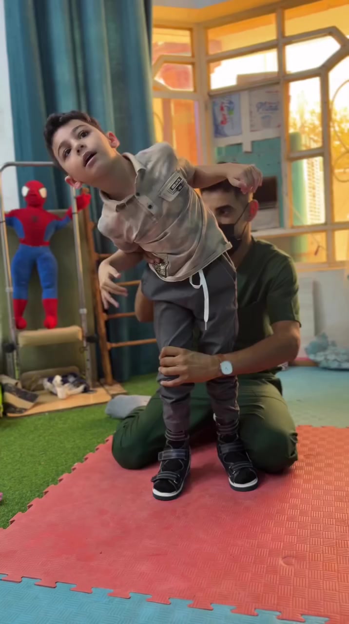 قصة نجاح
كل خطوة اليوم… كانت حلمًا بالأمس 👣
من عدم القدرة على الوقوف والمشي❌
إلى خطوات واثقة بأبتسامة أمل✅
(البطل اكرم) كان يعاني من تقصر الأوتار،
واليوم بفضل الله ومن ثم العلاج الطبيعي أصبح يمشي بكل سهولة 🙏
في مركز طريق الأمل للعلاج الطبيعي
نحوّل الألم إلى أمل… والخطوة إلى بداية جديدة ..

العنوان : صلاح الدين - بيجي - الحي العصري 
*********** - ***********

#شلل_دماغي #reels #علاج_طبيعي #تأهيل
