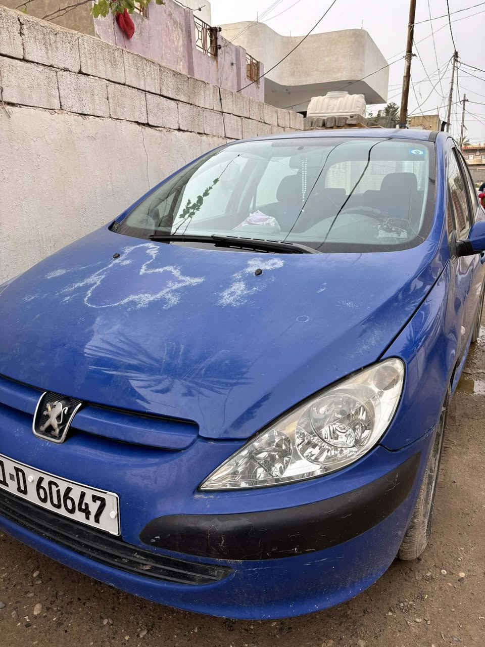 السلام عليكم 
سيارة بيجو 307 
موديل 2005  
مكفولة من الكص والغرق والحوادث
ماشية 50 
سنوية لحد ٧/١/٢٠٢٨ يلا تسقط مشروع وطني 
رقم بغداد (رقم جديد) 
صارلها سنتين من اخذتها 
بيها تبريد جيد جداً
طبعاً البنت ما طالعة بيها بعيد بس للدوام وبس...
السعر ٥٥


**إذا كنت صاحب هذا الإعلان وتريد حذفه لأي سبب، رجاءا أرسل رسالة إلى الدعم الفني**