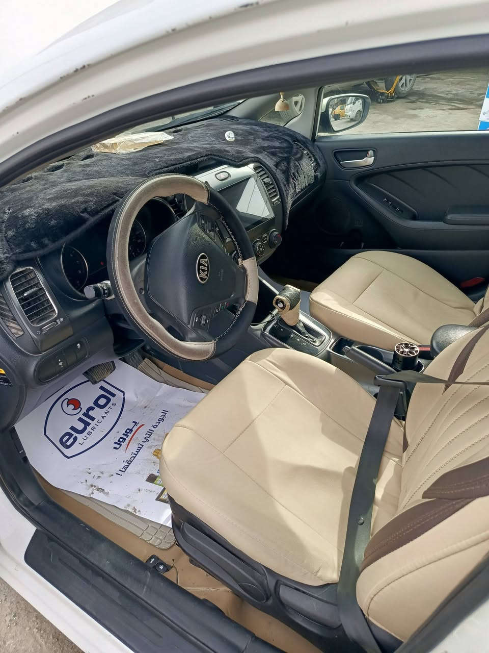 السلام عليكم
كيه فورتي  موديل 2017  مرفق السونار اوياهه
حادث جاملغ  على البارد  مكينه 2000 دوش  وارد أميركي 
السياره بسمي 
 السعر 122
مكان السيارة مدينة الصدر
رقم  الهاتف  ***********
