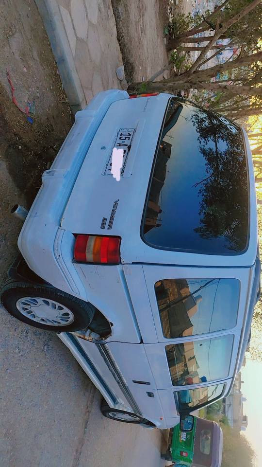 السلام عليكم
اعيد النشر بسبب الوعود الكاذبة 
كلايزر موديل ٩٥ رقم انكليزي انبار  
محرك محور كامري كير نظيف دواخل السيارة رصاصي ونظيفة طخم تاير جديد كهربائيات كله شغالة كامرة  وشاشة  كشن السايق كهربائي جامات امامية خلفية  كهرباء
  حدادية ٥٠% عطله مشط استيرن ينضح دهن ودبل امامي تصليحهن ينزل من سعر السيارة مكان السيارة ميسان 
 سعرة ٣٥ وبيه مجال 
***********
