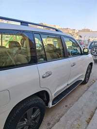 لاندكوز موديل 12بغداد ستة سلندر مكفوله كفاله عامه بأسمي ماشيه 228 عنوا...