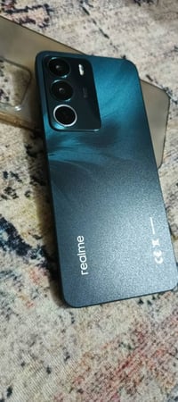 ريلمي • السعر خاص • للبيع