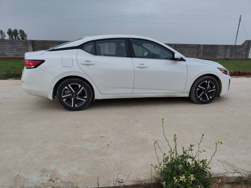 نيسان سنترا 2024 SV
بدون رقم كاتي باقي 50يوم للترقيم 
يرهم مراوس تكسي كورلا  حسب القناعه 
تترقم محافظات شماليه 
مواصفات السياره رادارات
حساسات خلفيه نقاط عمياء 
تدفئه استيرن تدفئه كشنات 
ضرر  قطعه صبغ بدون دواخل 
السعر 141بيهه مجال  
الشراي يتصل 
للاستفسار *********** كركوك, العراق
