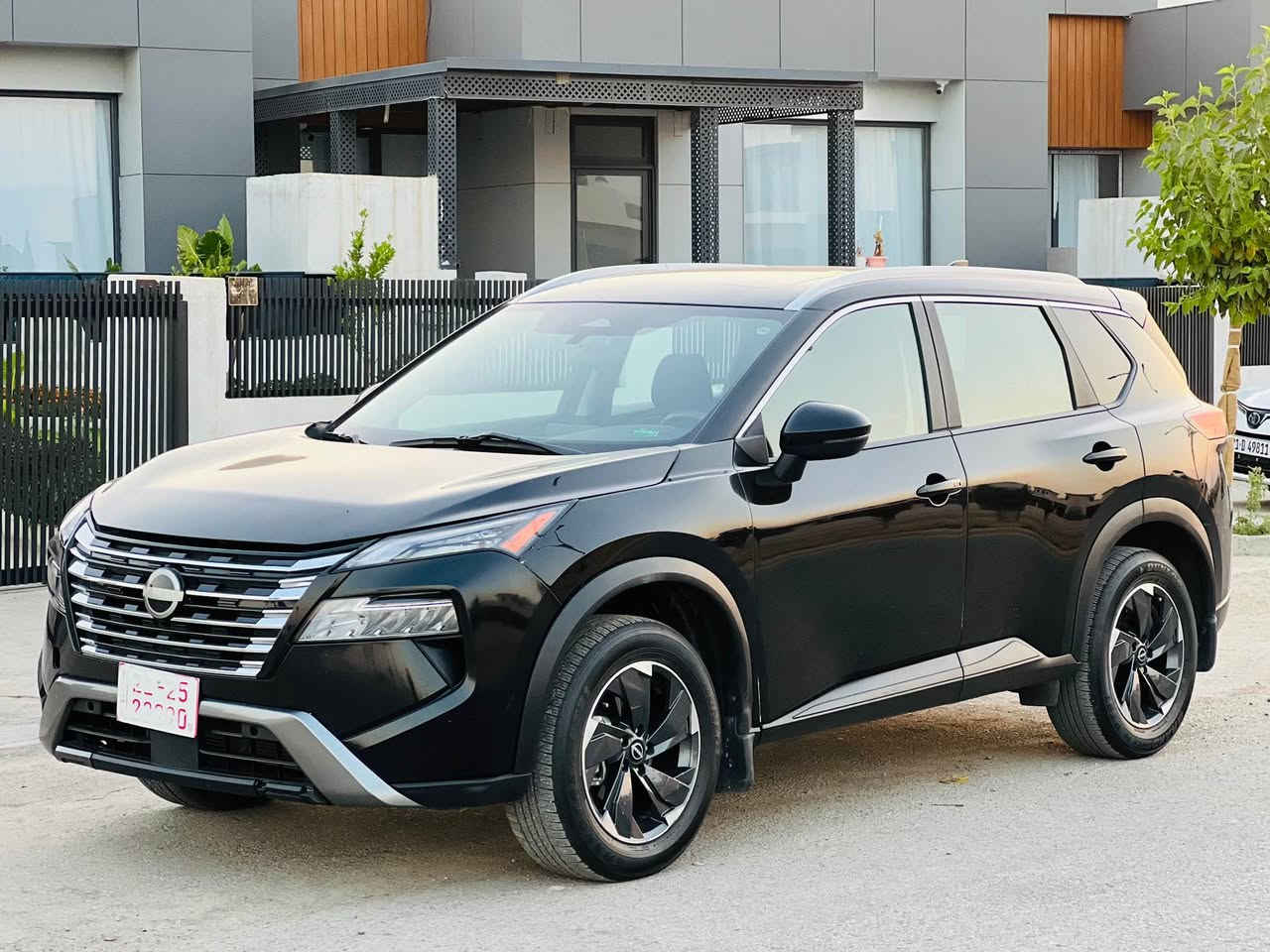 Nissan  rogue 
‏‎موديل2024
‏‎ره نگ: ڕەش 
‏‎مواصفات:SV ,,,
‏‎سه قف پانوراما 
‏‎به سمه و شخال 
‏‎ئوتو هولد
‏‎سوكان فوليوم
‏‎گوشين هيتر 
‏‎سوكان هيتر
‏‎ته بريد مه ركه زي 
‏‎ته حديد سورحه 
‏‎خه تي جاده 
‏‎پيش و پشت رادار 
‏‎شاشه گه وره 
‏‎گير له سوكان. 
‏‎3 مود : ئيكو .نورمال. سپورت نیزام بەفر زۆر شتی کە
‏‎بريك به سمه كاره بايي
‏‎گير ماوس
‏‎ده رگا به سمه 
‏‎سندوق شه فت كاره باي
‏‎كاميره و حساس   
‏‎زور كه م به نزين ده خوا 
‏‎بۆیاخ بەس بۆنیدی
ڕەقەم شەنسیم 
JN8BT3BB8RW291054

دوو ساردی بچووکی هەیە 
١٦ هەزار ڕۆشتووە
٣ بستۆنی تۆڕبۆیە 
دەبڵ ئەکسلە 
دوومانگ کاتی تیا ماوە مەرجوو بەڕادی بۆ کراوە 
هەمووشتی حازەرە 
سيعرى ١٣٥$
شوین هەڵەبجەی تازە

***********واتسئەپو ڤایبەری لەسەرە
*********** السليمانية, العراق
