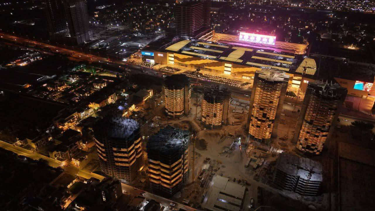 شقة للبيع #مجمع_ابراج_حرير_السكني مقابل #مول #العراق 
تتوفر_ شقق _بيع_اغلب _المساحات
شقة للبيع مجمع أبراج حرير السكني 
المساحة 165
3غرف نوم صالة مطبخ مجموعة صحيات تبريد مركزي كاونتر سخان مكنسة كهربائية مركزي 
سعر الشركة 325
واصل 70
موعد التسليم 1\1\2027
🔘 مساحات وطوابق متعددة 
اطلالة على مول العراق وجهة مميزة 

اسعار مناسبة جداً جداً واقل من السوك
📲 للاستفسار والتفاصيل واتساب فقط:
*********** ابو رضا للعقار
ابو رضا للعقار
 

✦ نستقبل جميع العروض البيع والإيجار في كافة مجمعات بغداد السكنية. 
🔷  الانستغرام:

https://www.instagram.com/bawabat_baghdad?igsh=dG5pODAxczdiNG14

🔷 تيك توك 

https://www.tiktok.com/@bawabtbaghdad?_r=1&_t=ZS-94aa79FIfUi
شركة بوابة بغداد للتسويق العقاري 
عنوان الشركة السيدية مقابل مجمع مارينا السكني 
مجاور مستشفى الملكي الاهلي 

#بوابة_بغداد_للسويق_العقاري
#اعرض_عقارك_ودع_لنا_التسوق✅
