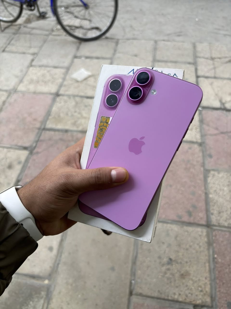 السلام عليكم (16 ابلاس ذاكره 128 /بطاريه 100/مشحون 45 مره / نضافه فول السعر مليون ) العنوان بغداد الجديده )( التفاصيل (***********)
