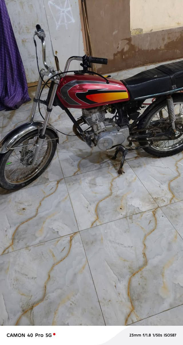 كلك كلك للبيع مكفوله عن السرقه 200 وبيه مجال حك الجيه الي مو شراي لا تراسل رقم ***********
