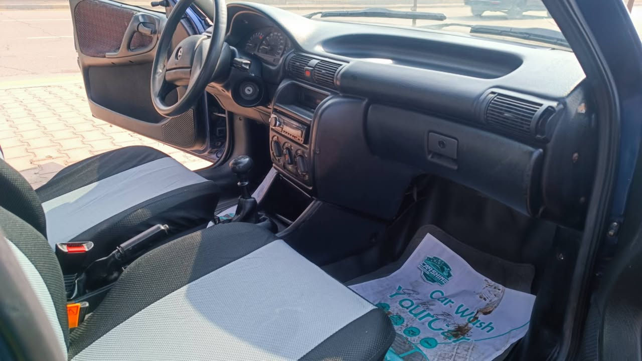 سلام عليكم شباب
استره للبيع  موديل 1993  سنويه 27 سياره من دعاميه للدعاميه كامل بدون ضربه  محرك كير شرط صدر امامي خلفي جديد تايرات جديد  رقم كركوك 

مصبوغه جمالي 

رقم ***********

متواجد فقط عل رقم
