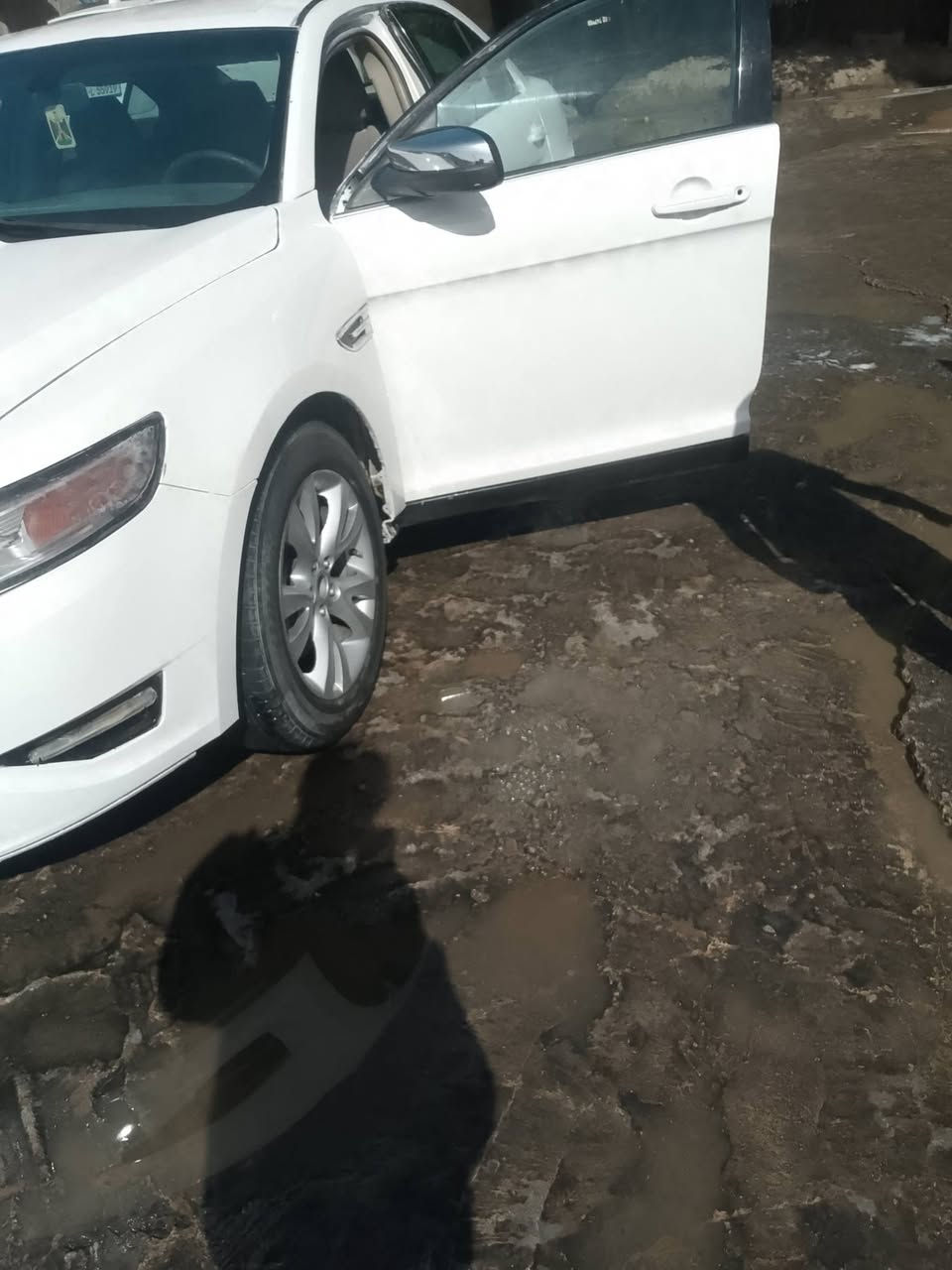 فورت تورس موديل ٢٠١١ سياره حلوه مكينه وكير كفاله تحويل ثاني يوم السعر ٦٥ وبيه مجال ترهم مراوس***********
