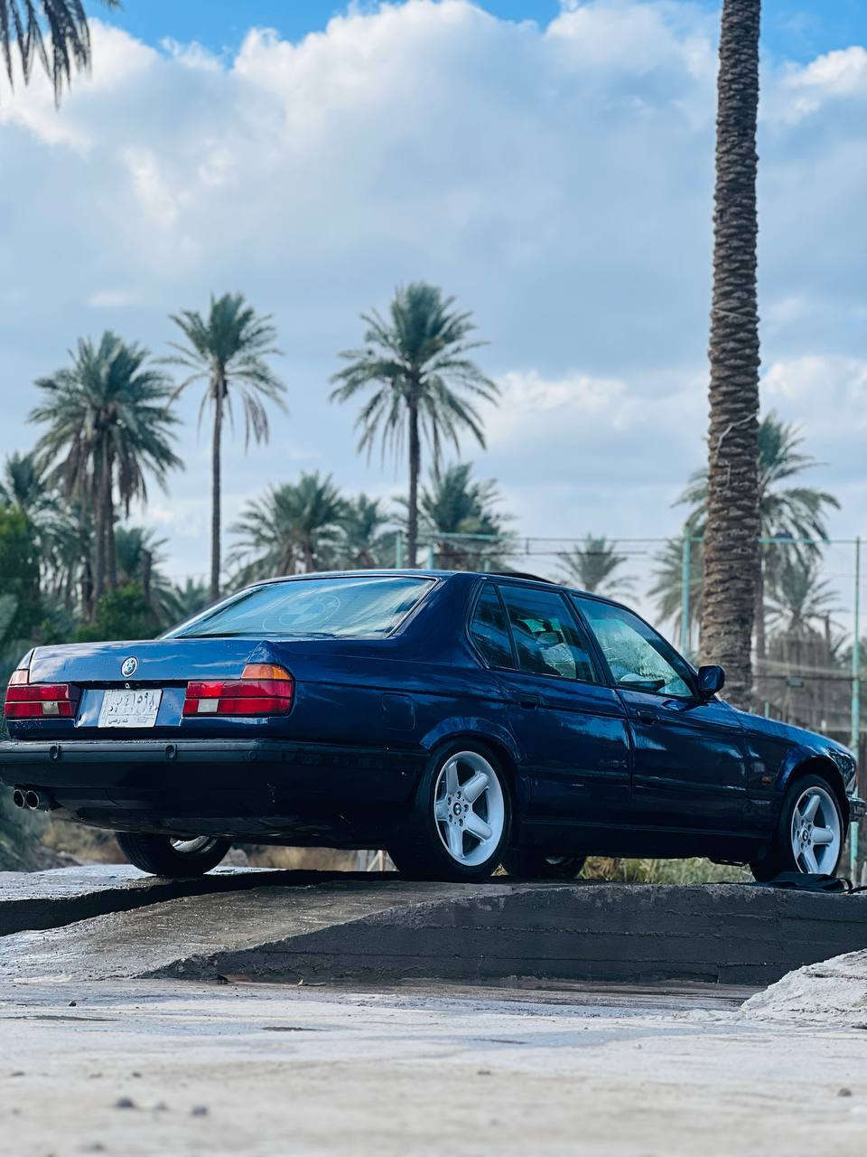 السلام عليكم للبيع بي ام موديل 93 حجم 730 رقم بغداد كهربائيات كله شغال كشن كهربائي  كير ومكينه مكفولت تخم تاير جديد ويل رياضي 17 مضخم صوت شغال 4سماعات جداد باتري جديد حداديه جديده تعمير جديد صبغ اثر جراد فقط السياره مكفوله من الضربه والحادث  سياره ماذب عليه  ربع مكاني بابل محاويل السعر 55وبيها مجال مامتوجد على الفيسبوك ***********
