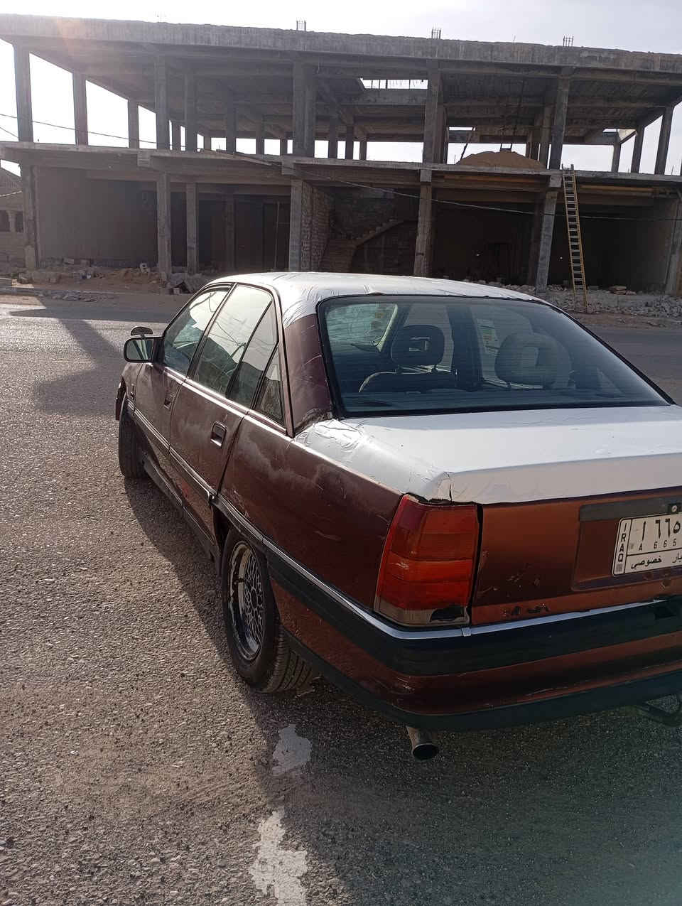 السلام عليكم اوبل اوميكا
موديل91

محرك 26
تبريد بلادي بس نقص راديتر

رقم انبار 

سنويه عضم صاقطه صار شهرين 

السعر 22وبيها مجال الاتصال***********
