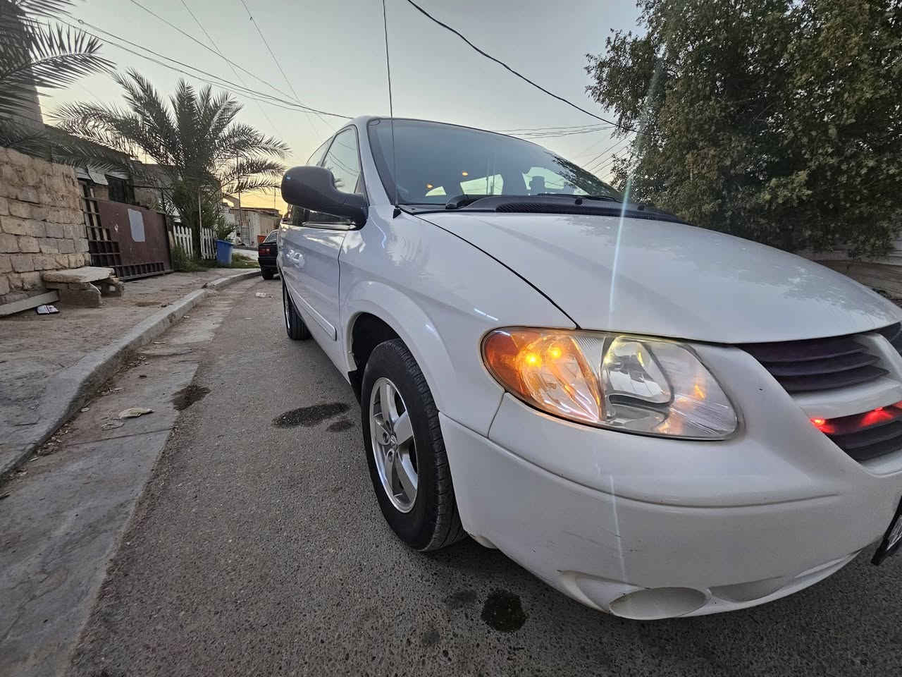 السلام عليكم للبيع 2007
رقم بغداد مشروع وطني سنويه لغالية 31
بسمي تحويل مباشر 
محرك 3800 
تبريد 3 قطع كشنات بلع بيبان كهرباء 
تخم تاير جديد حداديه جديده 
شاصي طويل 
السيارة عل وضع الشركه ماشيه 113حقيقي
مكفوله من صبغ وتبديل وبارد بيها شبرين صبغ فقط السياره جاهزه من كلشي 
مكاني بغداد العامريه السعر 89 ورقه 
***********
*********** واتساب أو خاص
