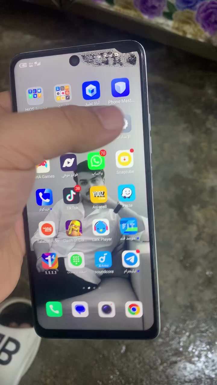 تكنو سبارك 10برو
التلفون نضيف كلش بس هاي السواد بشاشه فوك ومماثر صارلها هواي 
ذاكرته: 128
معالج: ميديا تك G88
يأتي بثلاث كامرات بدقه: 50MP
وكامره اماميه بدقه: 32MP
حجم الشاشه: FHD6.8+ 
مكاني بغداد *********** 
السعر قيم باليرضى اللهه وبالعافيه
