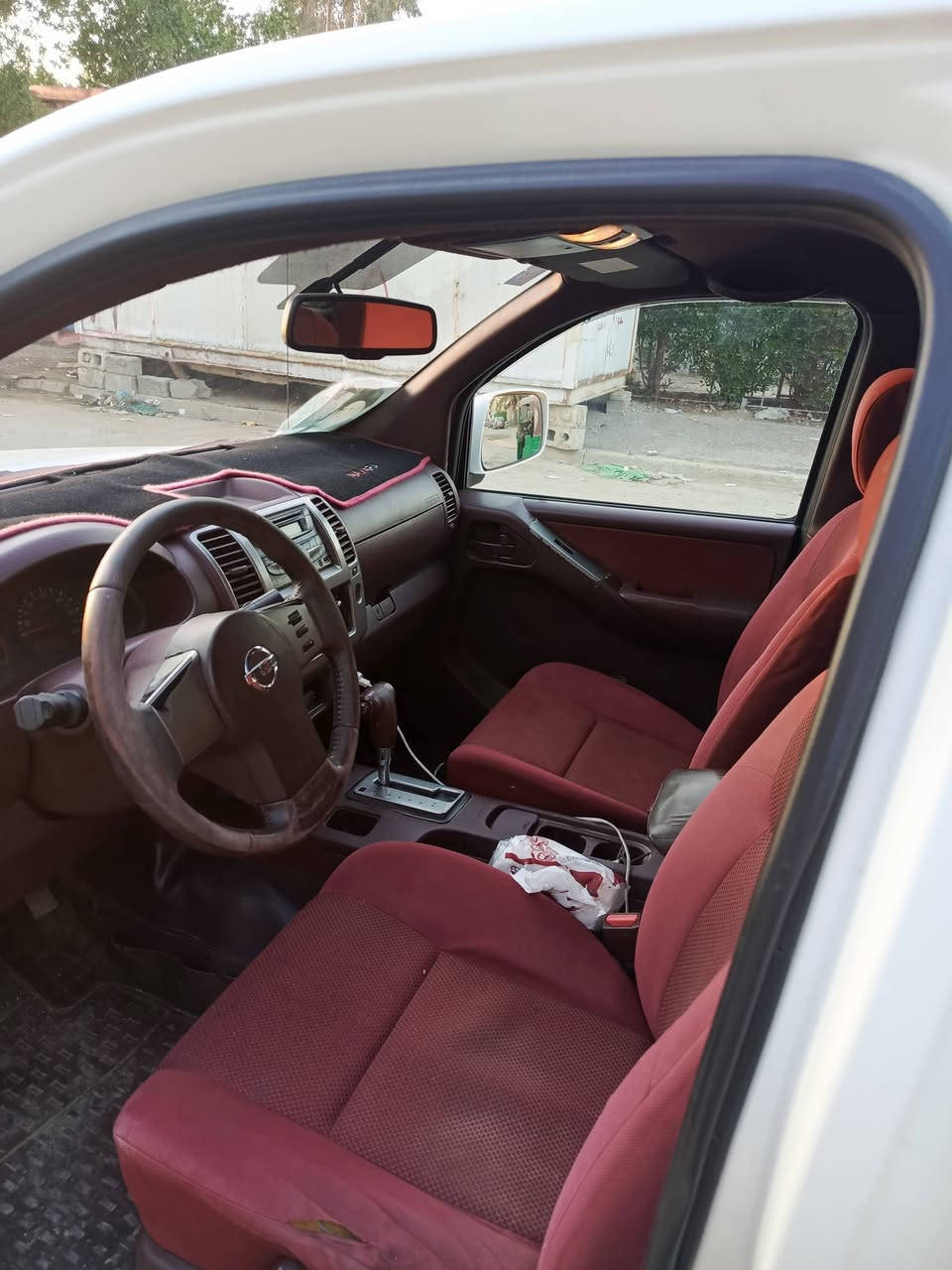 السلام عليكم
بيكم نيسان نيفارة 
موديل 2010
رقم بغداد بسمي 
سنويه 2028
گير وتماتيك 
محرك مبدل طابوكه 
جديد لاتبخير ولاتنقيص
بيهه قطع صبغ باب وجاملغ 
صدر جديد
 تخم تاير جديد برجستون 
تبريد ثلج 
مكاني بغداد 
السعر 105 $
***********
*********** واتساب
