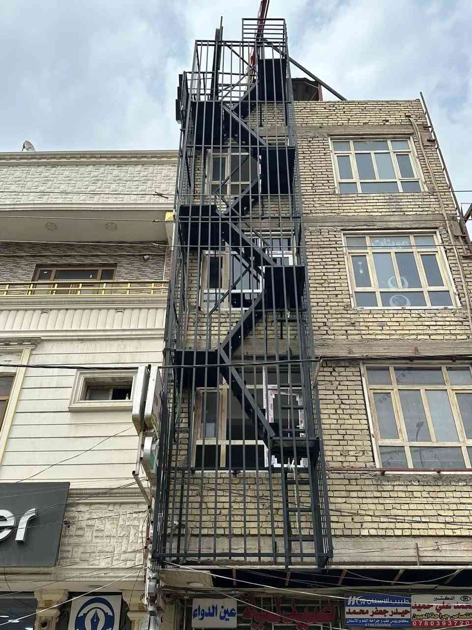مستعدون العمل درج الطوارئ بأسعار تنافسية
حدادة عامه  وكافه اعمال الحدادة
#درج_طوارئ #جملونات 
#سلم_طوارئ #تغليف #واجهيات #مصاعد 
*********** التواصل عبر الرقم للهاتف
مستعدون للعمل في كافة محافظات العراق
