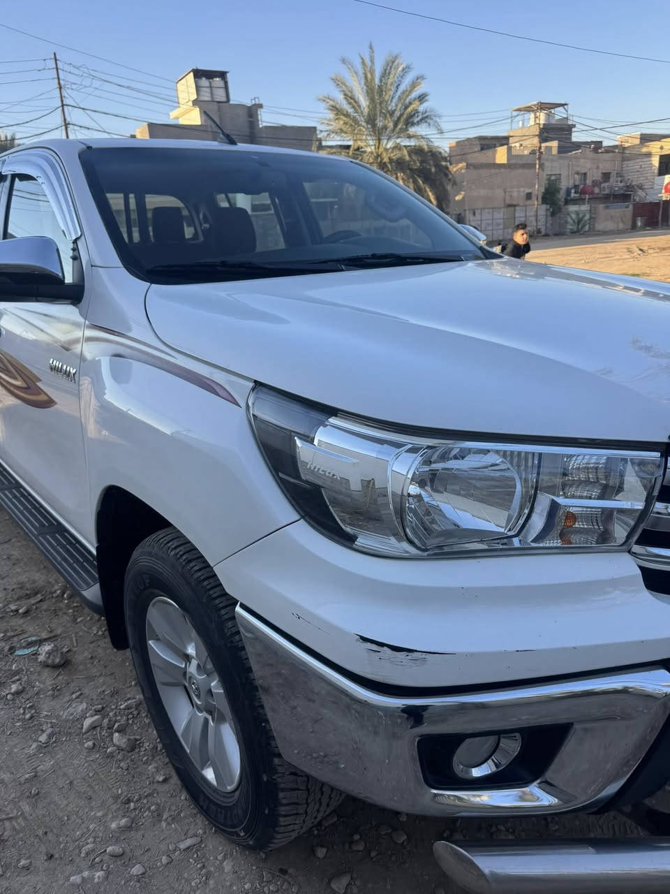 السلام عليكم من رخصت الادمن تيوتا هايلوكس موديل ٢٠١٨ ساز باسمي مكفوله من الصبغ فقط بارد باب السائق اربع اصابع ماشايه ١٤٩ الف حقيقي شرط التحويل السعر ٢٦٠ ورقه وبيها مجال قليل هاتف *********** ابو عباس ابغداد المحموديه
