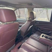 تاهو  صبغ حزام كامل  فول بريمر 2018 ماشيه 71 الف مايل  السعر 260$ وبيه...