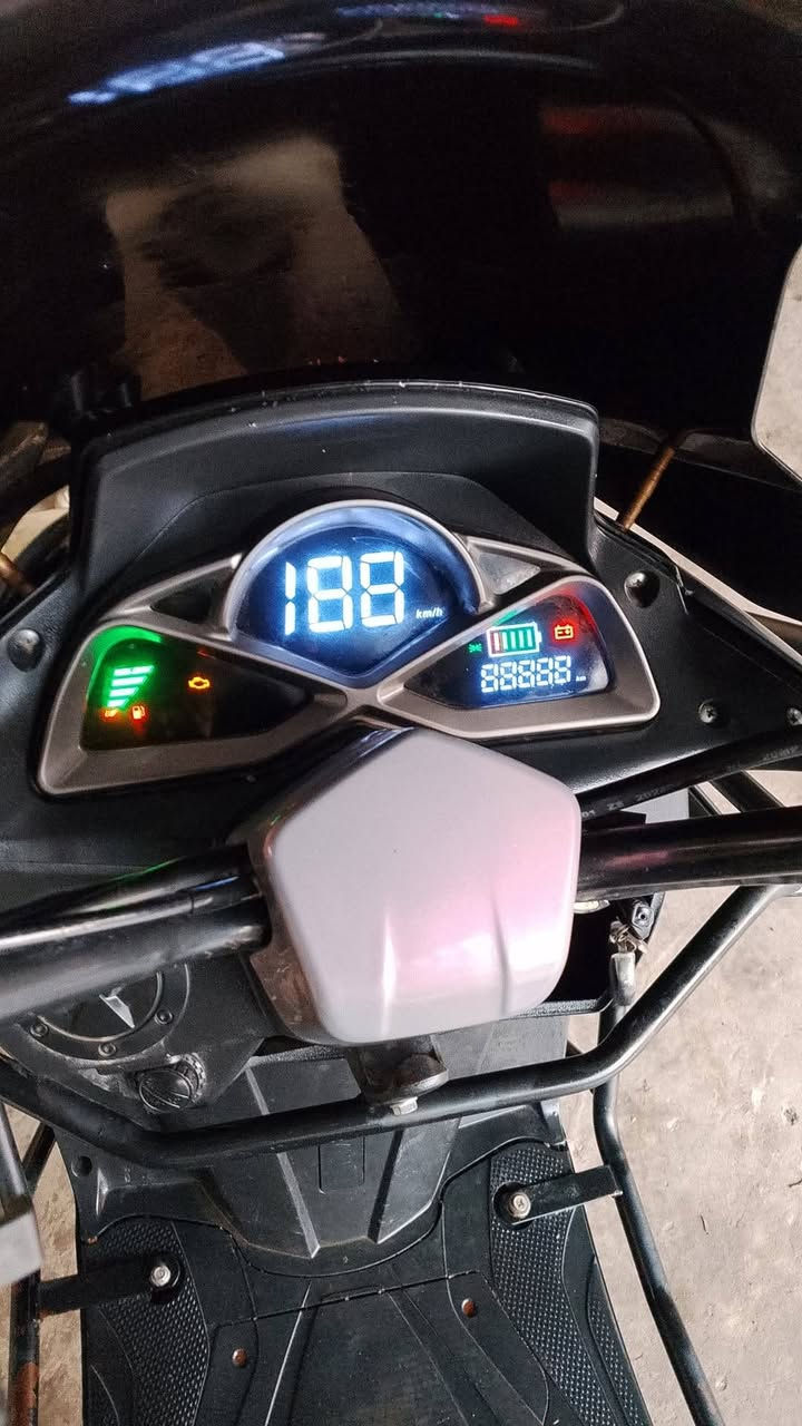 موطور سكنس موديل 25أخو الجديد. كلة شغال مابي أي نقص. سلف هندر رينود يشتغل السعر 800وبي مجال شي قليل  مكان ديالى بعقوبة تحرير


**إذا كنت صاحب هذا الإعلان وتريد حذفه لأي سبب، رجاءا أرسل رسالة إلى الدعم الفني**