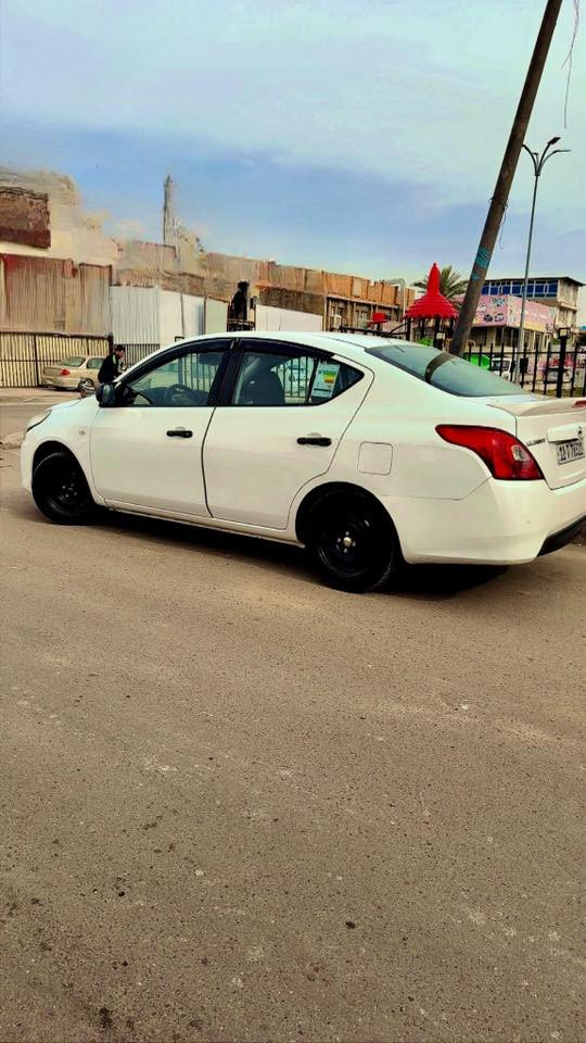 سلام عليكم
نيسان صني  هندي   للبيع 
ماشي 70 فقط 
موديل 2018
سياره كامله بس دير بانزين 
سعر 111$
عنوان سكن   شارع فلسطين 
هاتف ***********
