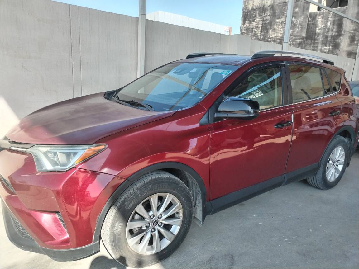 راف فور ٢٠١٨ سنويه جديده بسمي رقم كركوك انكليزي بسمي تايرات جديده محرك وكير شرط وتبريد جديد السعر ١٢٠ و بيها مجال رقم تلفون *********** كركوك, العراق
