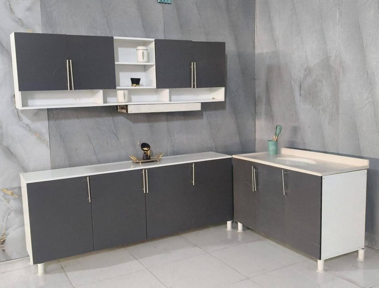 كاونتر خشب mdf 
قياس مترين والسنك متر وعشرين سم


**إذا كنت صاحب هذا الإعلان وتريد حذفه لأي سبب، رجاءا أرسل رسالة إلى الدعم الفني**