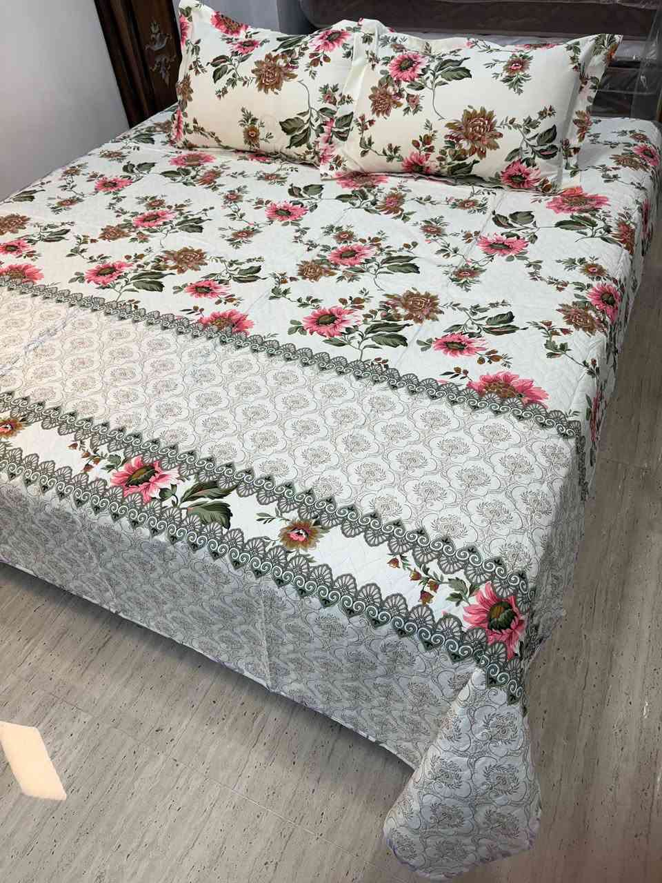 (بسم الله وعلئ بركه الله نفتتح الموسم الصيفي 🙄 )🪬
تم وصول غطويه نفرين 3قطع عرض خاص ب10 فقط 
هاي نوعيه يم مفروشات سعد فقط ♥️♥️
مو غطويه ضيم  😳😳 قياس كبير جداً 

 

🤗
🤗 توصيل جميع المحافظات 🤔🤔
‏‎ 🌸اجمل واجود انواع المفروشات 🌸 
‏‎ 💐 تجدونها في مفروشات سعد 💐
‏ 🛍🛍.  

‏ 
لبيع السجاد والموكيت وكافة انواع المفروشات
 ‏ 🇹🇷تركي / 🇮🇷ايراني/🇨🇳صيني

وجبه جديده 👇
تم وصول غطويه نفرين تركي اصلي ويدللون زبائننا الكرام 

بجوده عاليه وبالوان زاهيه وباسعار مناسبه جداً. 
 👈صفاتنا دائماً الابتكار والتجدد👉

للاستفسار 
للتواصل الاتصال على الرقم  *********** 👈📲 

‏ او مراسلتنا والتواصل معنا على نفس الصفحه👈 💻

العنوان / رمادي شارع خاشع مقابيل براعم 
🇮🇶🇮🇶🇮🇶🇮🇶🇮🇶
‏‎ ملاحظه : لايوجد لدينا فرعاً اخر
