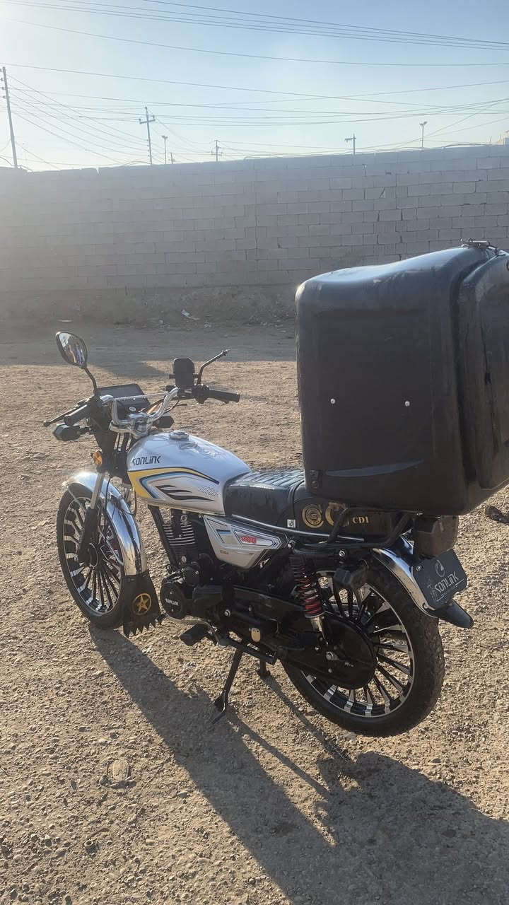 ياالله سلام عليكم ورحمة الله وبركاته اليوم دراجه يراني سونك 2025الدراجه نضيفه مكاني بغداد المعامل حي الزوراء باويه اوراقه كامله السعر خاص وبيه مجال للطيبين 
الارقم ***********
فقط واتساب او تصل بل رقم مارد عل فيس 
وتحياتي وسلام عليكم ورحمة الله ♥
