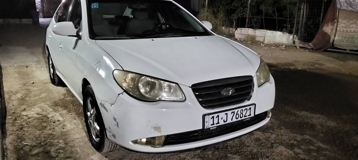 للبيع النترا 2009باسمي
محرك 1600كير جيد 
تبريد شغال 
تخم تاير جديد 
صدر نص عمر 
مصبوغه حزام بدون حادث
حاليا بيه بارد جاملغ الايمن يحتاج صبغ 
نقص السياره بطانه جاملغ الايمن 
نقص مرايه سايق مكسوره 
مكان سياره بغداد تاجي حي الحسن العسكري 
سعر 89وبيه مجال 
***********واي استفسار اني حاضر
