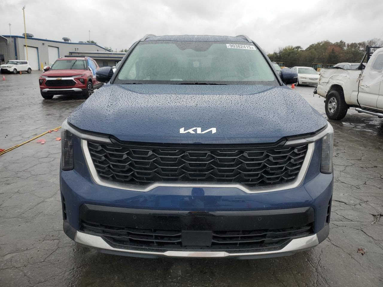 2025 KIA SORENTO S

*********** :📞 
*********** :📞
السعر :  يحدد حسب مزاد
تاريخ المزاد :   1/19 يوم الاثنين  
الضرر : حسب الصور المرفقة 
بيع وشراء كتب شهداء 
شراء سيارات تحت الموديل لمن لديه كتاب ضباط 
لو كتاب دبلوماسي 
بالامكان ادخالها بكتاب ذوي الشهداء باعفاء كمركي مع اعفاء الرقم 

🔺نتكفل بالسيارة لحين وصولها 
🔺اي استفسار مراجعة المكتب 
🔺 اوقات العمل كل ايام الاسبوع من الساعة ال 5 عصراً ماعد يوم السبت و الاحد عطلة المزاد
🔺 عملنا شراء السيارات من المزادات الامريكية والكندية
🔺لدينا تقرير Carfax مجاني لفحص السيارة قبل دخولها المزاد 
🔺 نشحن من جميع الموانئ الامريكية والكندية وبأسعار شحن تنافسية 
🔺نشحن الى دبي و عمان و البصرة و كردستان و تركيا  
🔺لدينا ورشة تصليح في دبي 
🔺لدينا معقب لتخليص السيارات (حرة او معوقين او ذوي الشهداء ) و ايصالها الى الزبائن
📍العنوان : موصل حي الوحدة مقابل معهد صناع الامل 
🔺اوقات الدوام من 4 عصراً وحتى ال11 ليلاً كافة ايام الاسبوع 
☎️ للاستفسار الاتصال على الرقم
م.علاء ابو فهد 
 
*********** :📞 
*********** :📞 ￼
