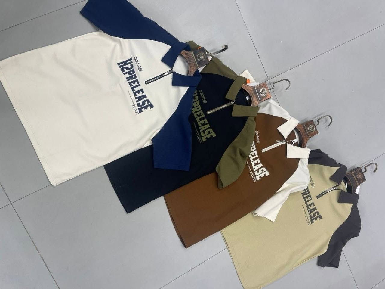 تيشيرت ياخة وحلقة
قياسات L XL 2XL 3XL   
الدرزن ١٢ قطعة ب١٠٢ الف

القطعة ب٨،٥


**إذا كنت صاحب هذا الإعلان وتريد حذفه لأي سبب، رجاءا أرسل رسالة إلى الدعم الفني**