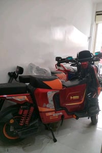 بغداد الشعب شارع بلقيس معرض سكوبي للدراجات الكهربائيه