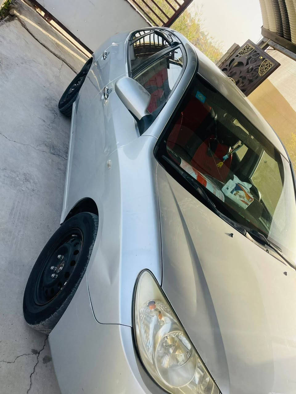 سلام عليكم افانتي 2009 بيه قطعتين بدون دواخل السعر 103 وبيه مجال ***********
