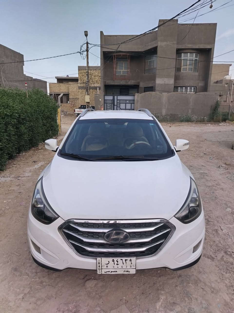 سلام عليكم للبيع توسان 15خليجي بغداد بأسمي تحويل ثاني يوم خير من الله تبريد ثلج ماشية 150 الف كيلو متر
مكينه2000 دوش
صدر جيد

بيها قطعتين بارد كل قطعة مقدار شبر حسب ماواضح في الصور مع رصعات في القمارة وصبغ في الصندوق شبرين  دواخل بحالة جيدة جدا شاشة فور جي 
مكينه خير من الله  مكفول من تنقيص والتبخير 
تخم تاير جديد 
سعر 140بيه مجال بسيط 
مكان السيارة الحلة شارع 80 قرب مجمع القضاة 

الاتصال ***********
