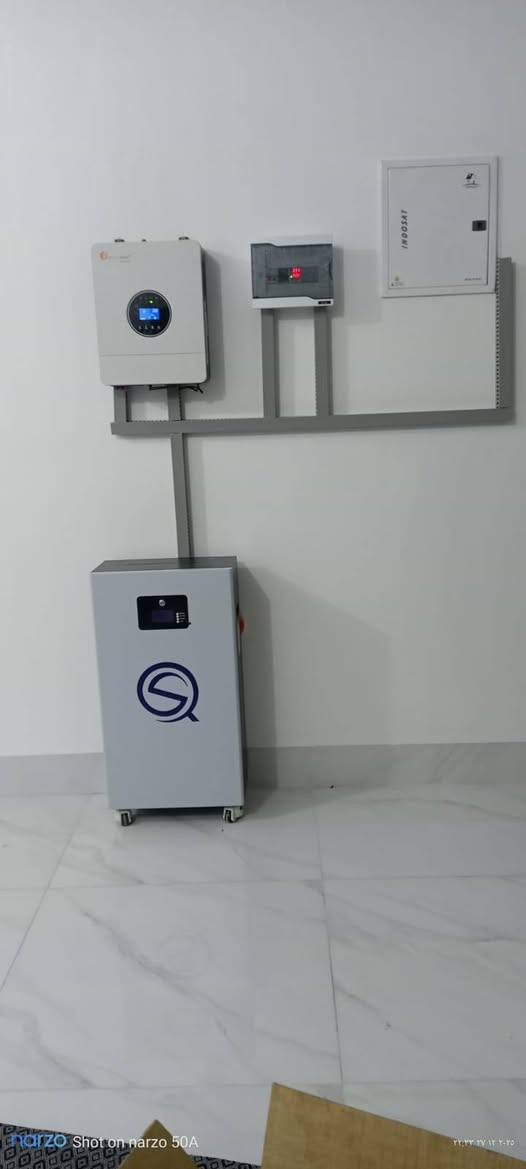 تم تنصيب منظومتين طاقة شمسية من قبل كوادر 
شركة زحل للطاقة الشمسية في يثرب قضاء بلد
بتاريخ ٢٧ كانون الاول ٢٠٢٥ 
استخدمنا بطاريات شركتنا JCL وهي ذات مواصفات عالية جدا واعطاء الزبون ارقام حقيقية
الواح ايكو يدعم التضليل الجزئي وحاصية A.B.C
وهي تعني ضد الغبار والكسر و الحرارة العالية والتوليد حتى اثناء الغيوم او اصابة جزء منها 
للحجز والاستفسار اتصل بالرقم التالي 
***********
