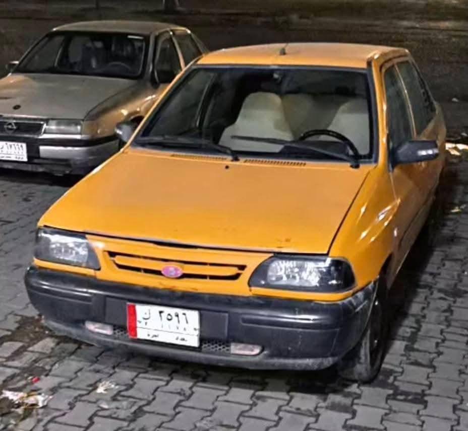 16
دفتر بانزين 
شرط تحويل 
سايبه للبيع موديل 2012 رقم بغداد مشروع وطني  سنويه لحد 28كير محرك بل شرط قفل مركزي جامات2 كهربائي تبريد تلج استيرن باور تايرات 4 جديد سياره جاهزة بدون ضربه وصبغ كلها على بلاد شركه سعرها 16 ورقه قفله بدون معامله شراي خابر كركوك حي عسكري  ***********
