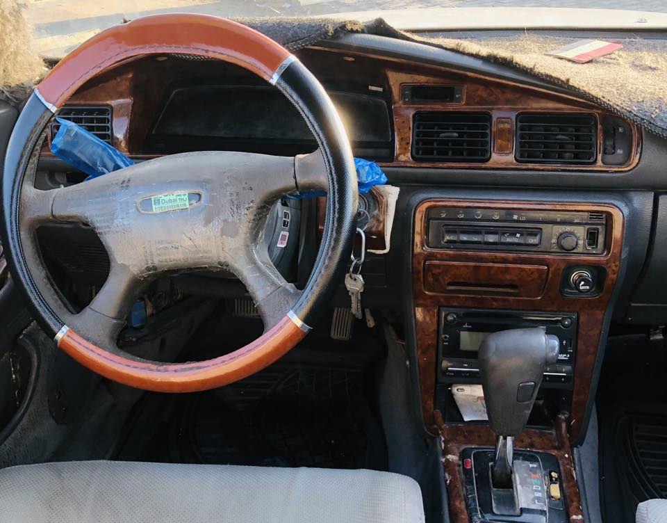 مارك عظم عظم ١٩٩٢ نجف بأسمي رقم دولي مكفولة من الكص والنقل الجثة ومن العيوب الشرعية 
التبريد شغال الكهربائيات كلها شغالة
محرك ٢٥٠٠ مكفول هوه والكيرالحدادية جيدةالسنوية لل٢٠٢٧السعر ٤٦وبيها مجال
-مكان السيارة النجف الأشرف
- للأتصال ***********
