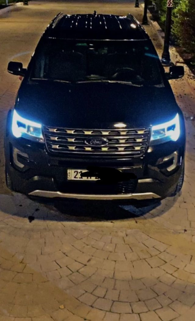 فۆرد ئیکسپلۆرەر ٢٠١٧ xlt   فوول مواسەفات بەس پانۆراما نییە.    دەبڵ ئەکسل ئاوێنە ڕادار کوشن کارەبا لایت لید زینۆن سنوق شەفت بە قاچ دەکرێتەوە بەسمەو شەغال گێڕی سەرسووکان      هەموو گیانی بەشەرت 
***********تەنها بستێکی  دەرگای دواوە بۆیاخە
