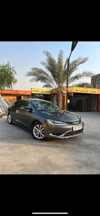 كلايسلر 200 • ٢٠١٥ • V6 ٣٦٠٠