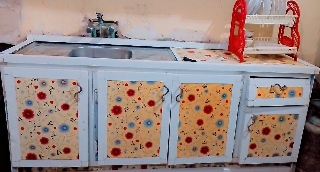 سلام عليكم كاونتر للبيع السعر 150مكان كوفة شارع المطار رقم الهاتف ***********
