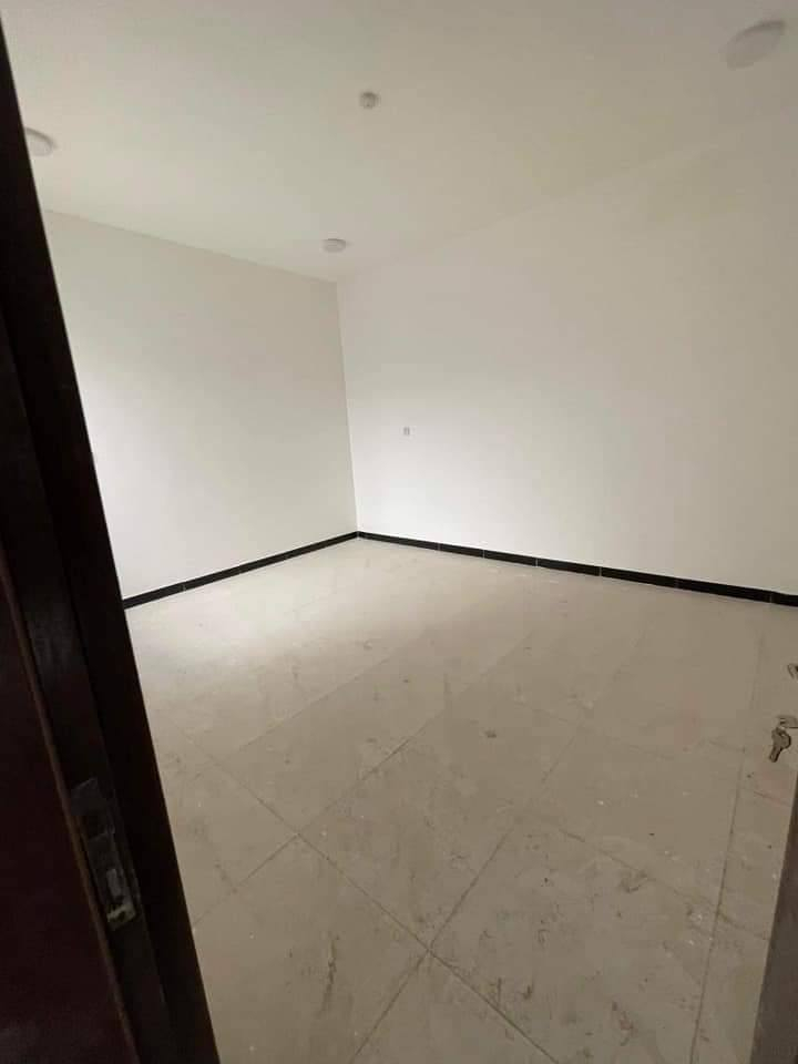 ⚜️بيت ركن للبيع في مجمع الزهور 1⚜️
في الفلوجة قرب جامعة السراج 
بيت زيرو ما مسكون
 المساحة 313م 
واجهة 15.6متر
نزال 20
شارع 40متر  ركن
💵 سعر 165مليون وبي مجال💵
🔖عندك عقار وتريد تبيع لا تحتار راسلنا فقط 👇
عنوان المكتب
📍1 الصقلاوية قرب مدرسة القلم
📍2 الفلوجة قرب مجمع الشفاء مقابل اعدادية الفلوجة للبنين
للاستفسار مراسلة الصفحة او الاتصال
*********** واتساب
***********
*********** 
🥇#مكتب_أكــد_للـعقار

....... #عقارات #الفلوجة #بغداد #بيوت #الانبار #عقارات_الانبار #قطع #عقارات #بغداد #فلوجة #الفلوجة #الفلوجه #الانبار #الرمادي #مجلس_النواب_العراقي #البرلمان_العراقي #المنصور #عقارات_بغداد #عقارات_الانبا
