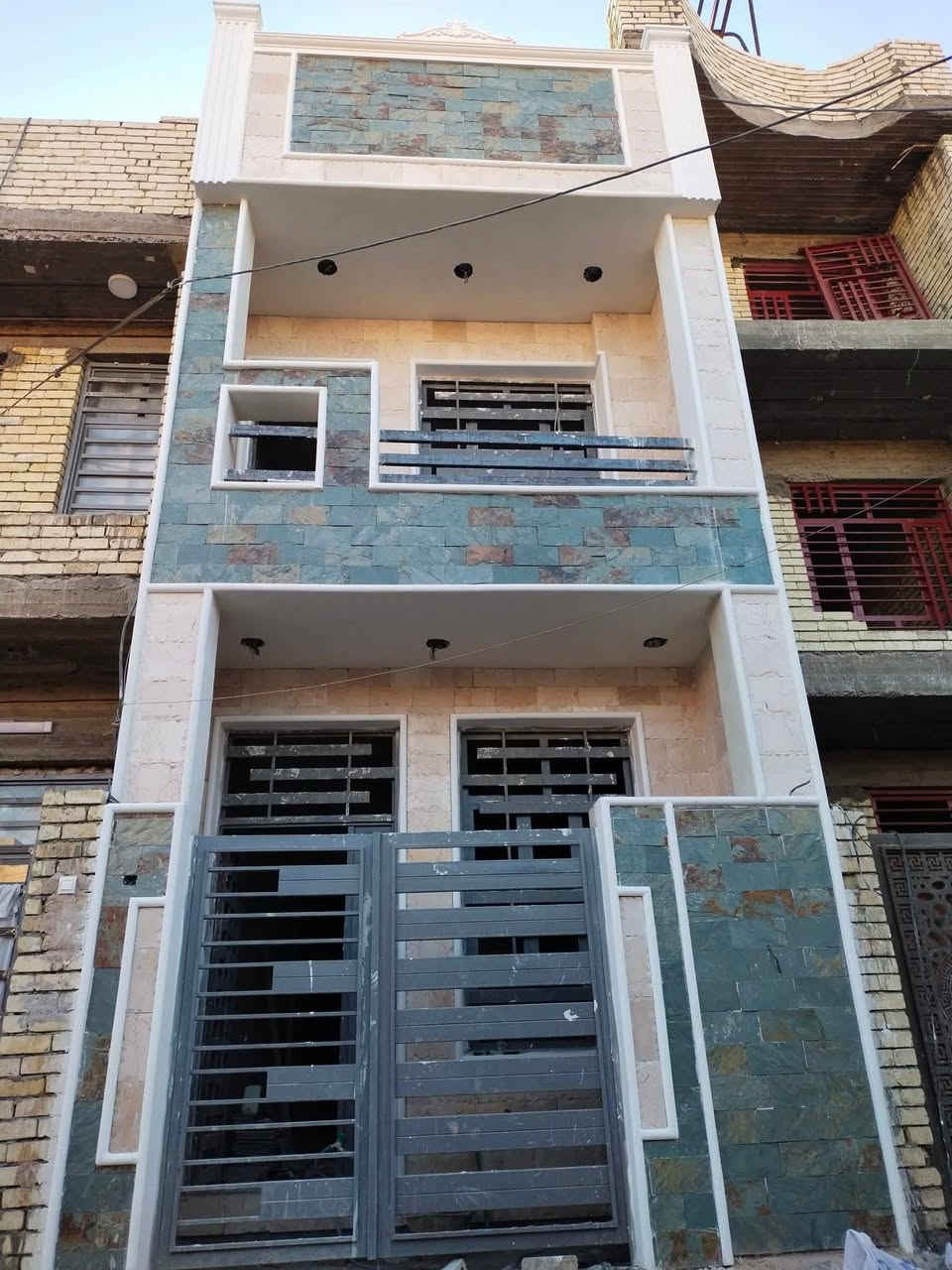 خلفه لبخ واجهات تطبيك سيراميك ارضيات جدران بايات ترميم اشتغل بل يوميه كباله العمل داخل بغداد فقط***********
